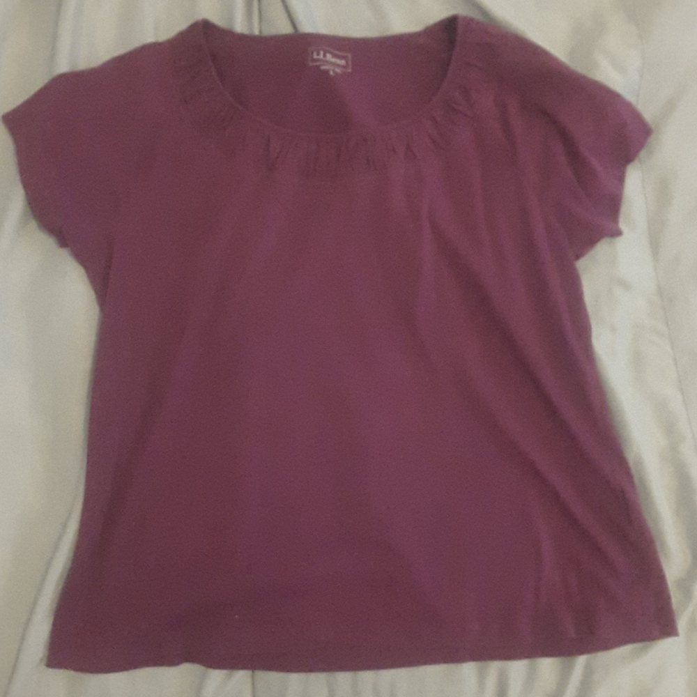 Women's L.L. Bean large purple top